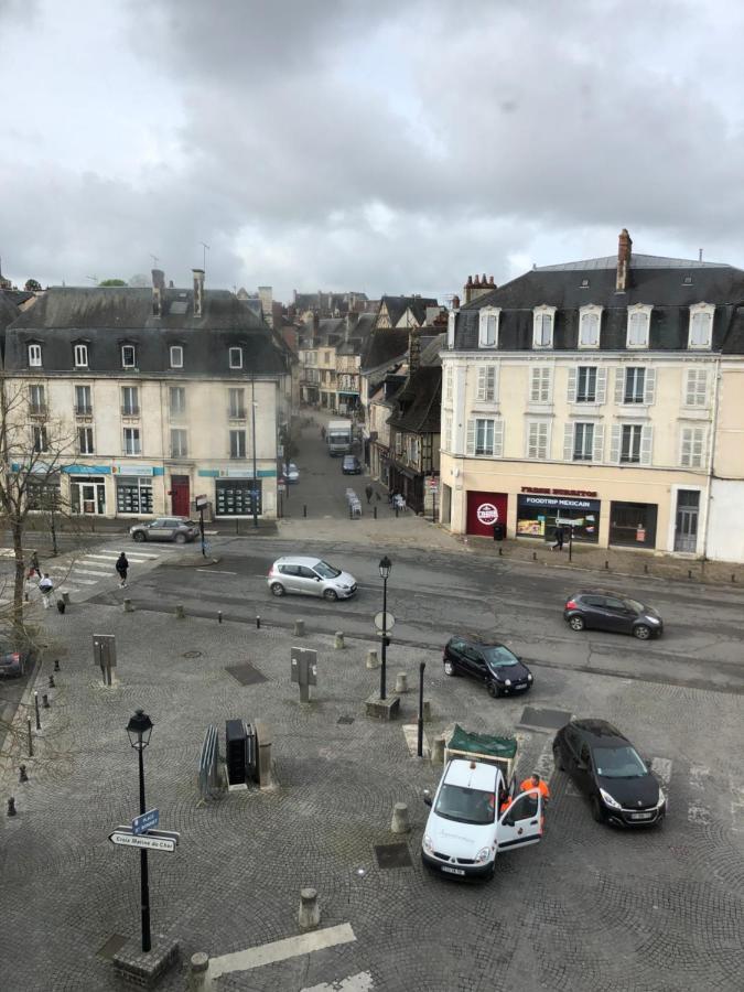 Saint Bonnet Leilighet Bourges Eksteriør bilde
